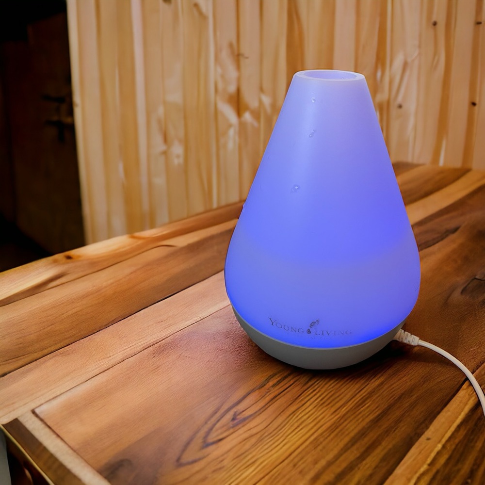 Young living, essential oil, diffuser gently used
